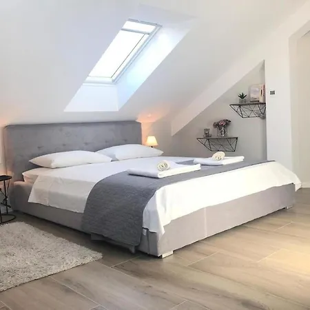 Apartamento Apartments Sky